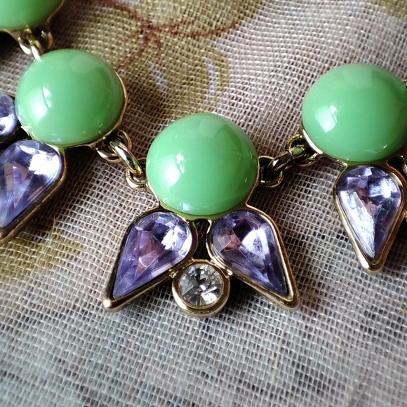 J. Crew Faux Jade Cabachons Teardrop Purple Lilac Crystal Stones Necklace EUC - Picture 6 of 8